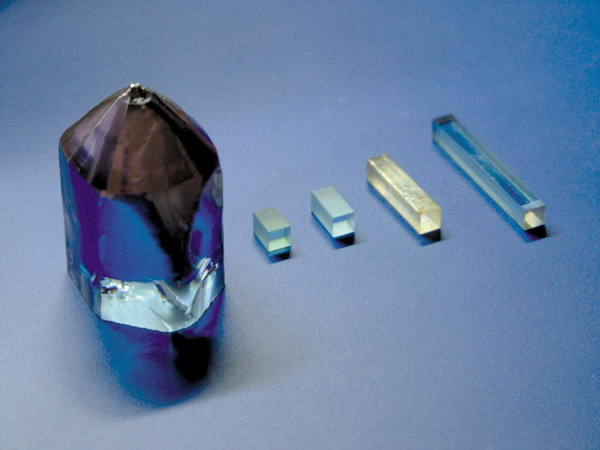 sammentrækning Tilfredsstille Gensidig Laser Crystals: A Powerful Gain Medium for Laser Applications