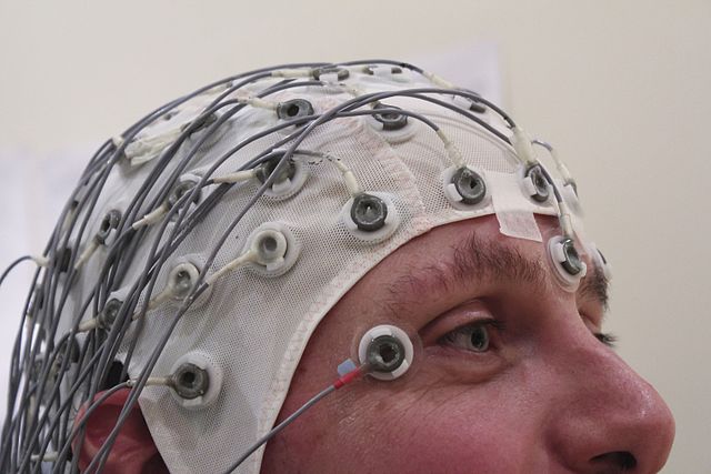 Neural imaging with an EEG Cap