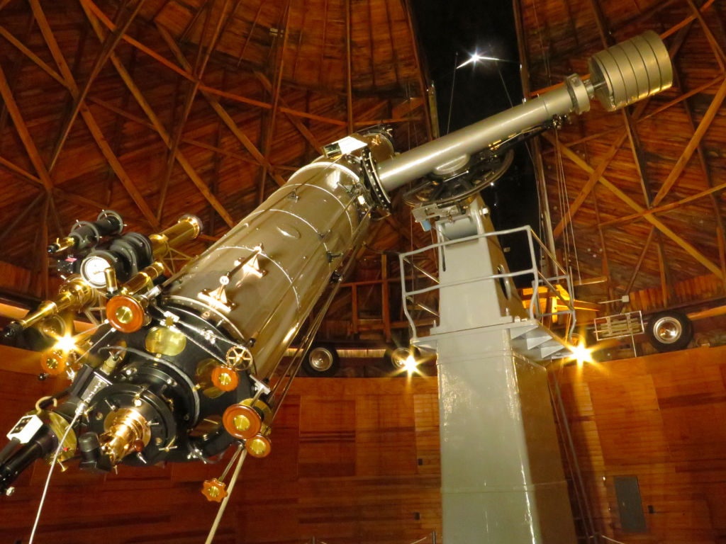 Refractor telescope example