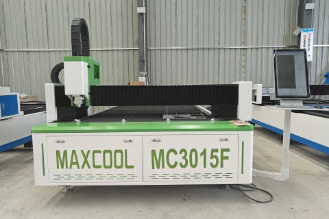 1500W Fiber Laser Cutting Machine photo 1