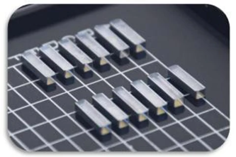 1535nm Bonded Crystal for Laser Applications photo 1