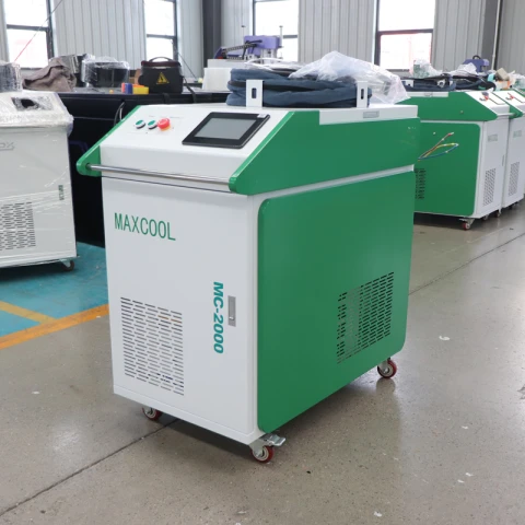2000W Handheld Laser Cleaning Machine photo 3
