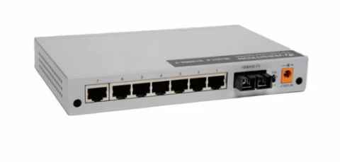 S7085x 8-Port 10/100 Switch photo 1