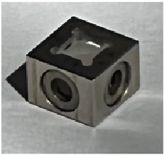 Ascentta Polarization Dependent Free Space Circulator (1310nm, 1480nm, 1550nm, 1590nm) photo 1