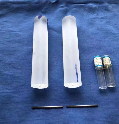 Cylindrical Er^3+:Yb^3+:Phosphate glass core rods as well as cladding  rods for photonics crystal fiber(PCF) preforms fabrication by rod-in-tube techniques photo 4