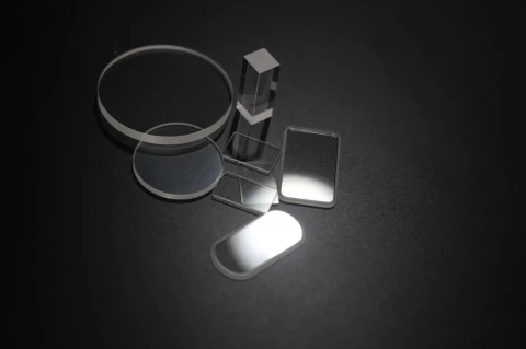 Optical Sapphire Window with AR Coating photo 1