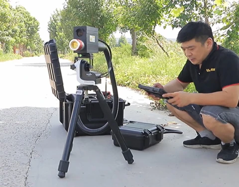 Remote Laser Tree Cleaning Tool photo 1