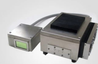 Luminar 7030-IP55 Miniature FreeSpace Process Analyzer 