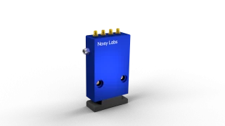 High Quantum Efficiency Low Noise Balanced Detector for 600–900 nm